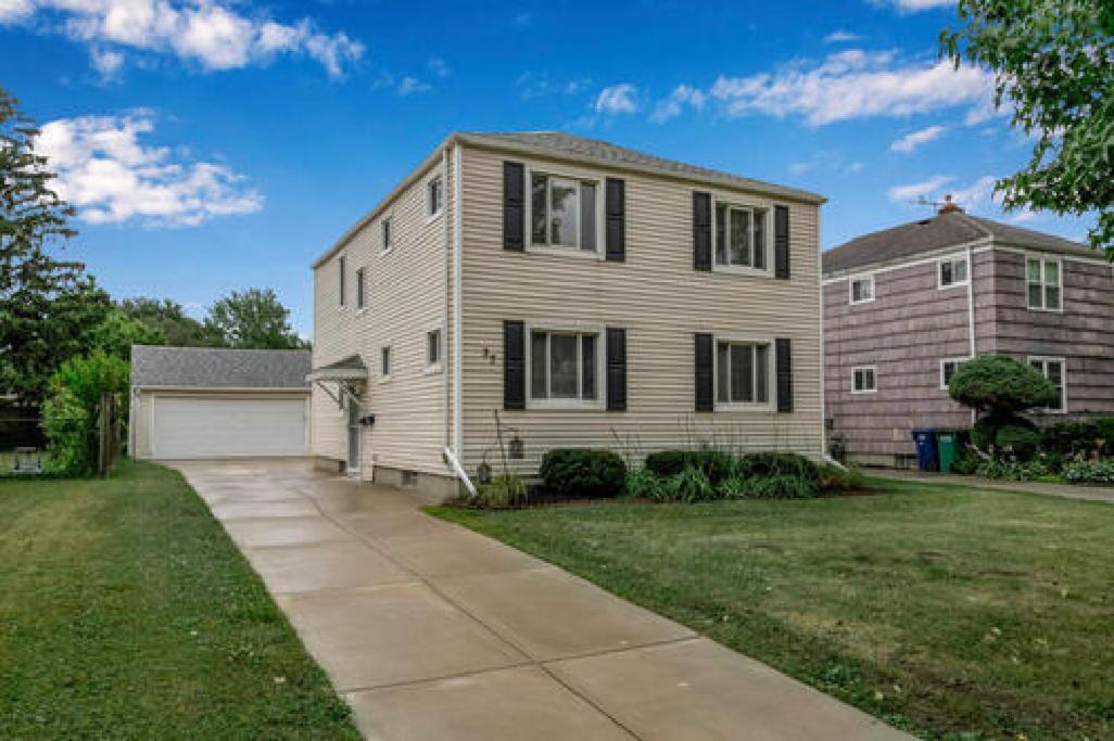 Gorgeous 2 Queen Bedroom Lower Apartment In North Buffalo With Free Driveway Parking المظهر الخارجي الصورة